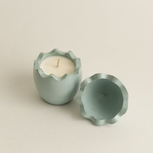 Egg Shell Candle