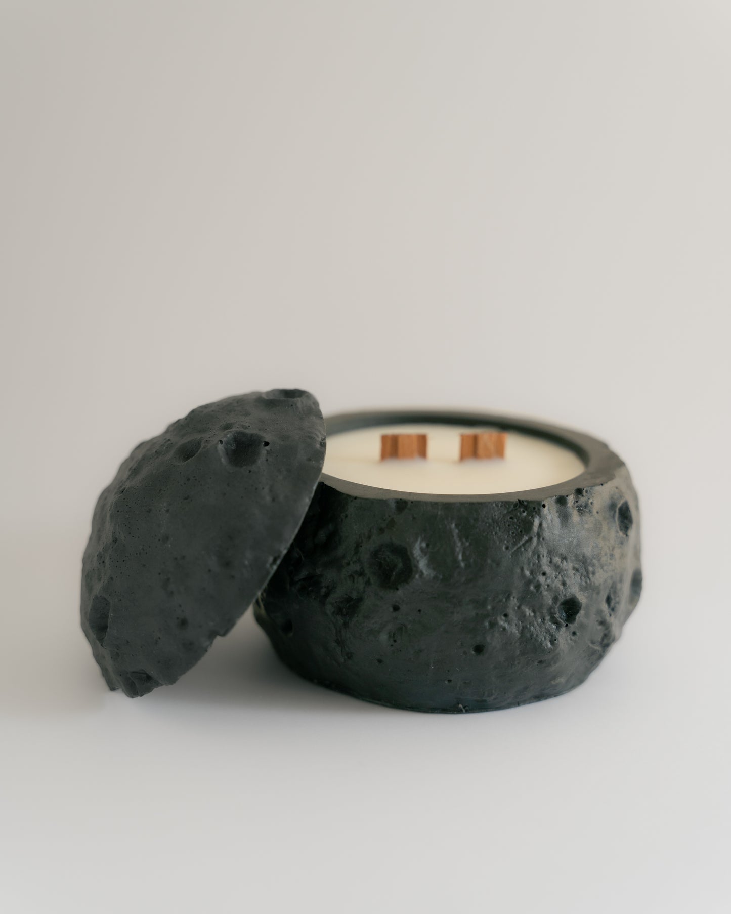 Crater Candle