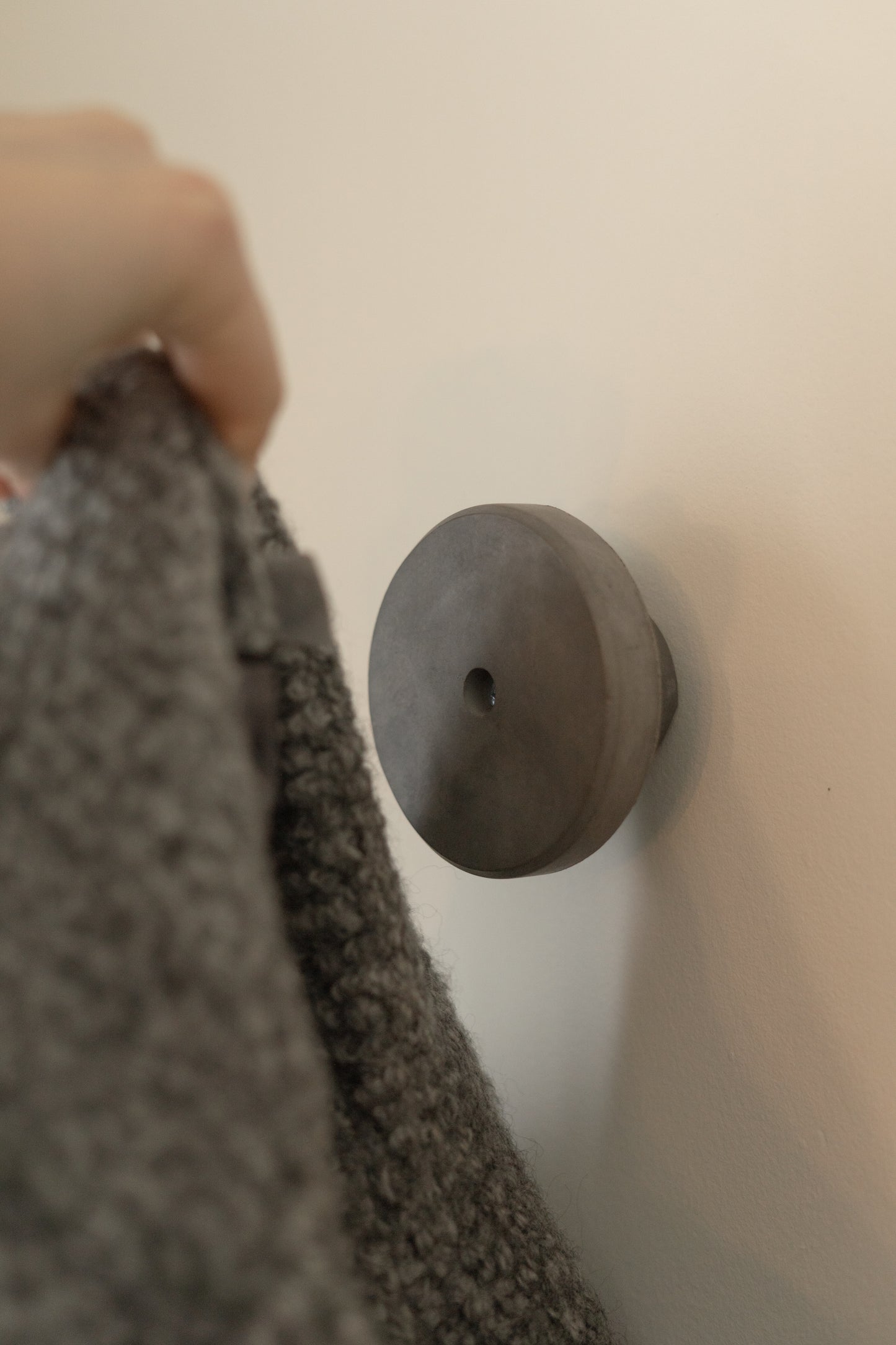 Round Wall Hanger