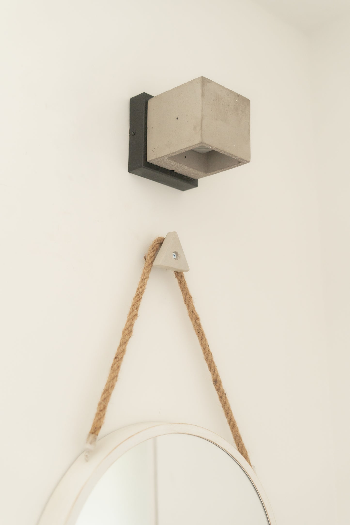 Triangle Wall Hanger