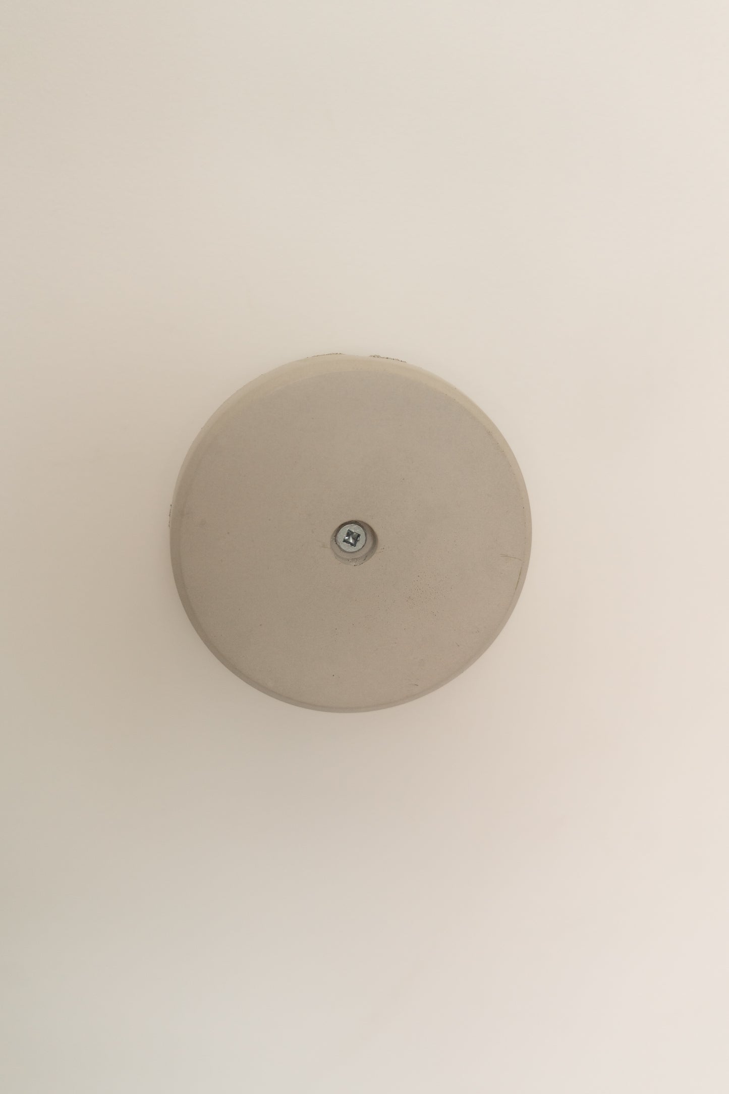 Round Wall Hanger