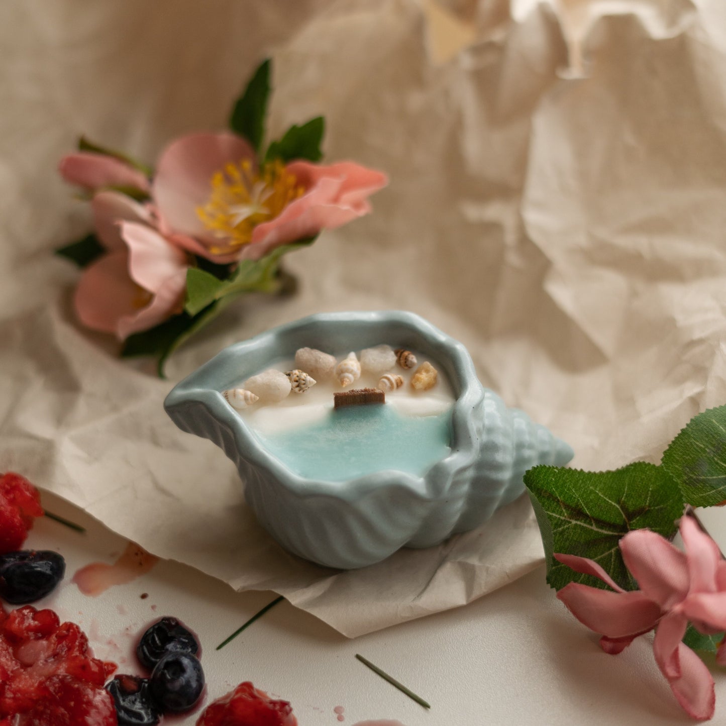 Rocky Shore Shell Candle