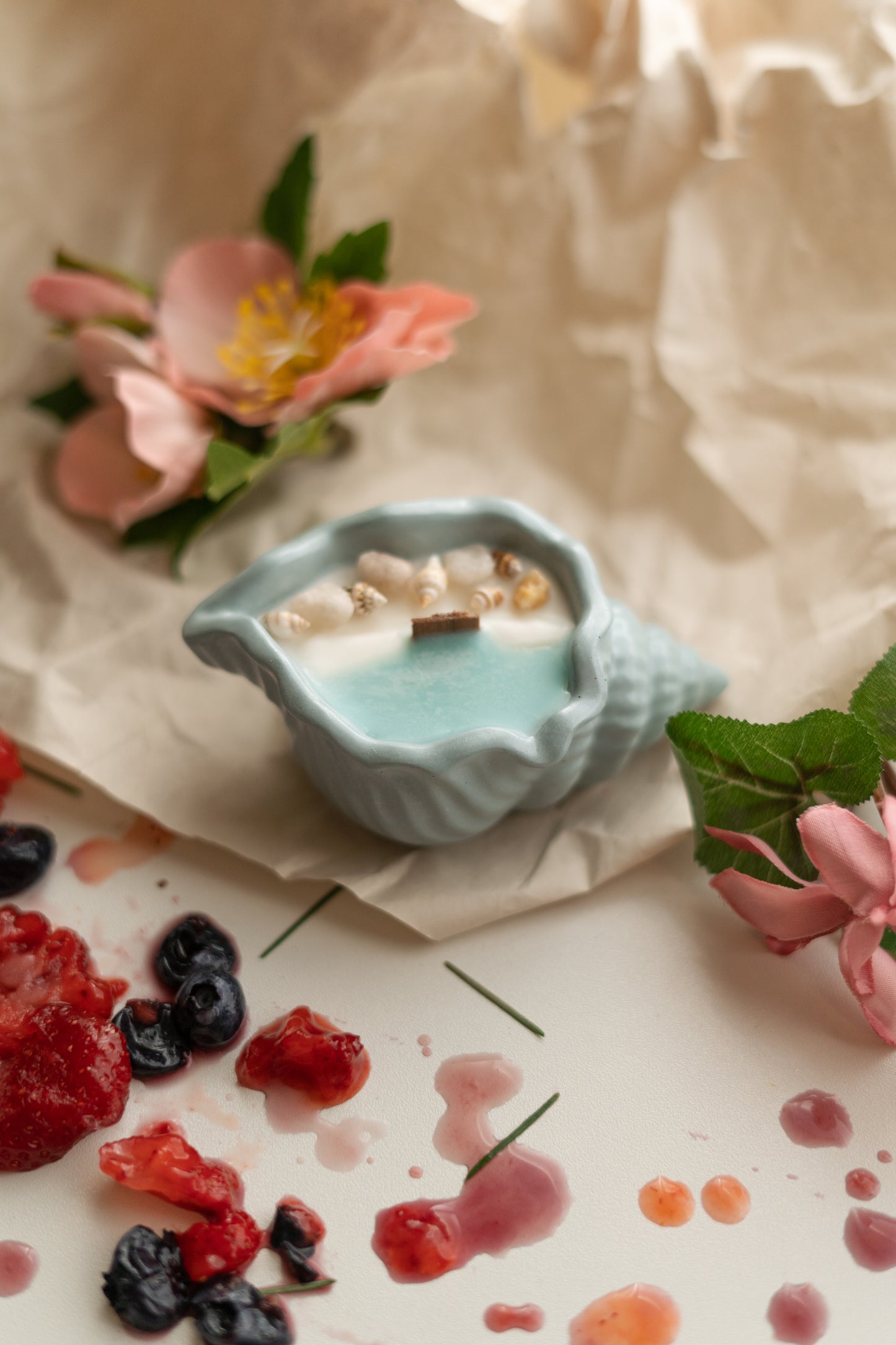 Rocky Shore Shell Candle